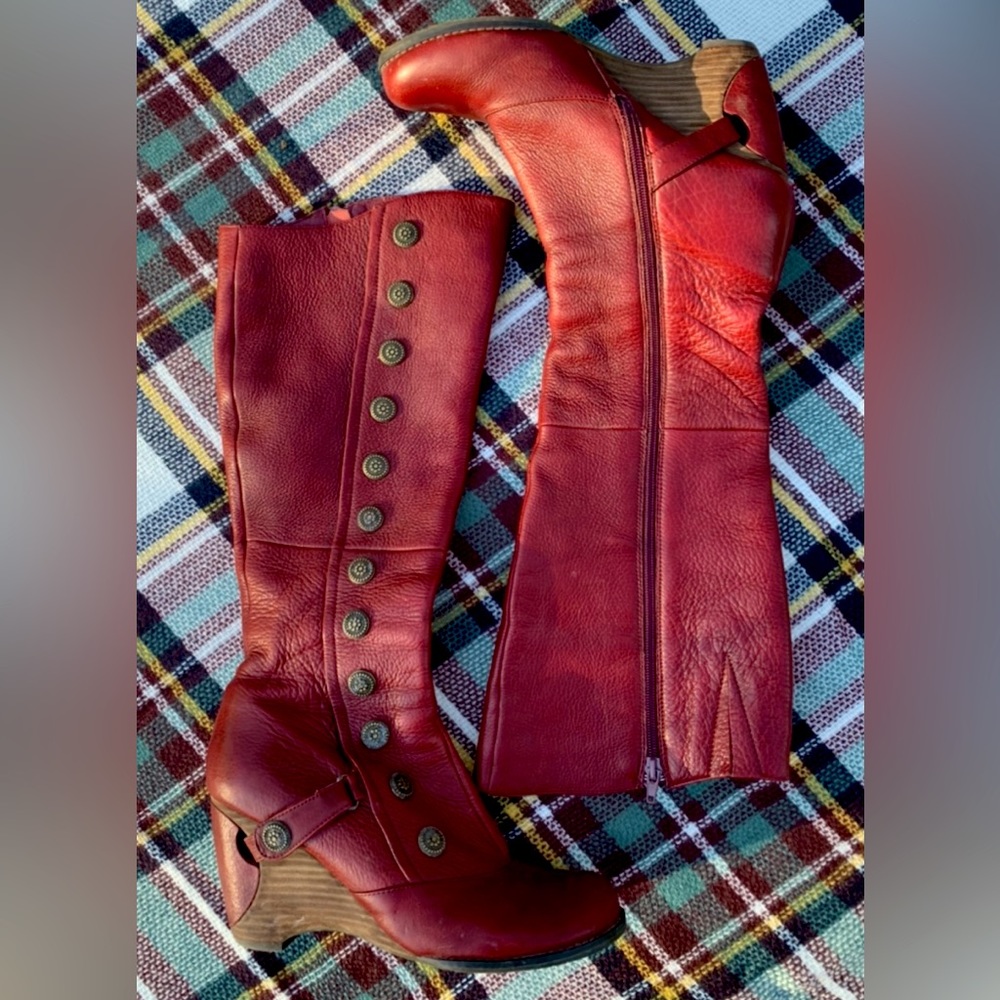Beautiful Tall Red Leather High-Heeled Boots. Size 9
